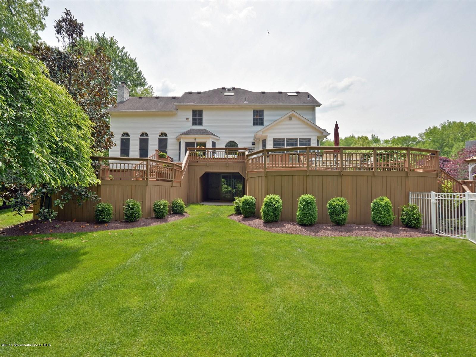 52 Oxford Road Manalapan, NJ 07726 - Photo 48 of 49 Back