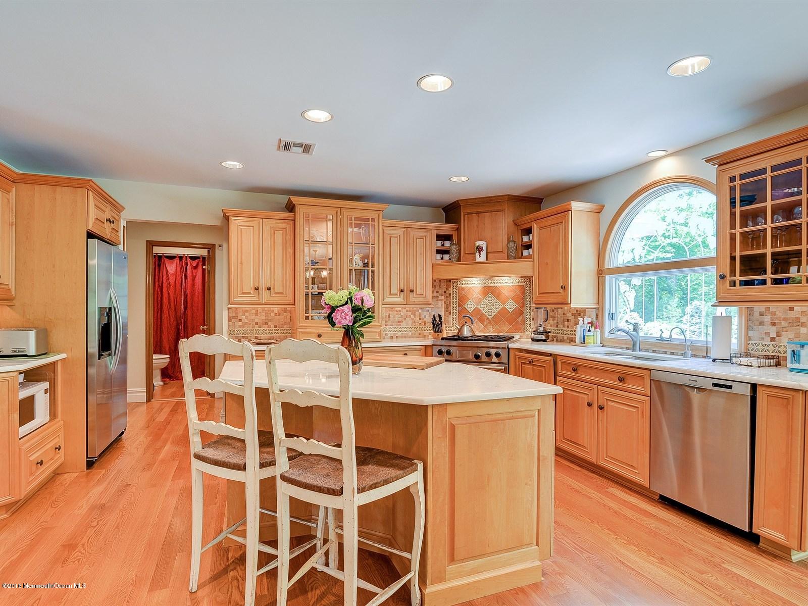 52 Oxford Road Manalapan, NJ 07726 - Photo 8 of 49 Kitchen