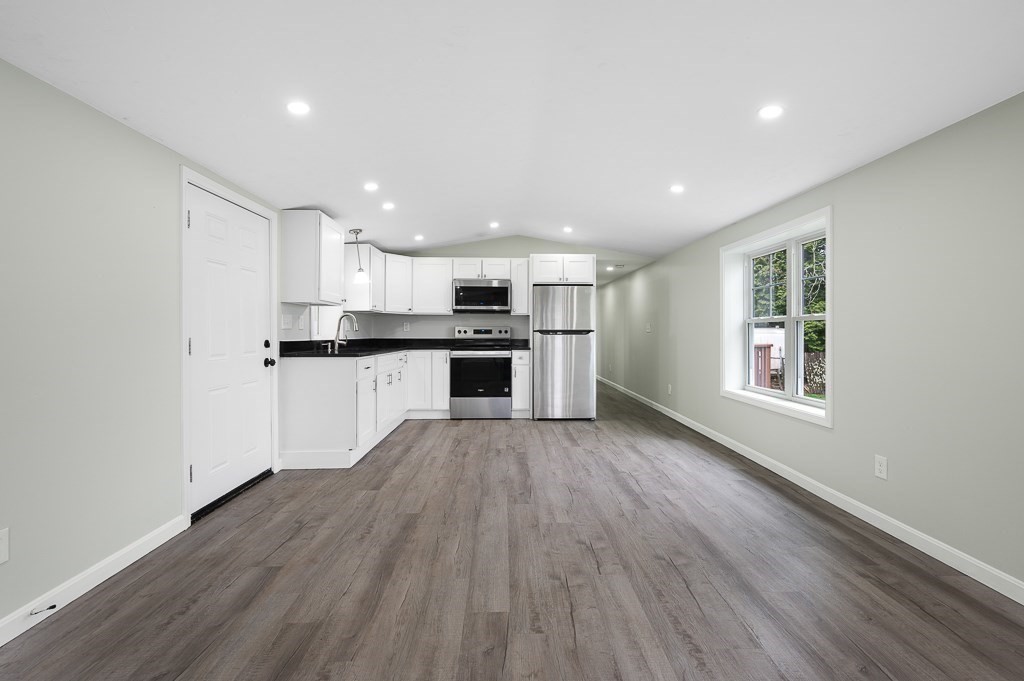 26 Progressive Street Worcester, MA 01604 - Photo 3 of 17 Gallery Image 3