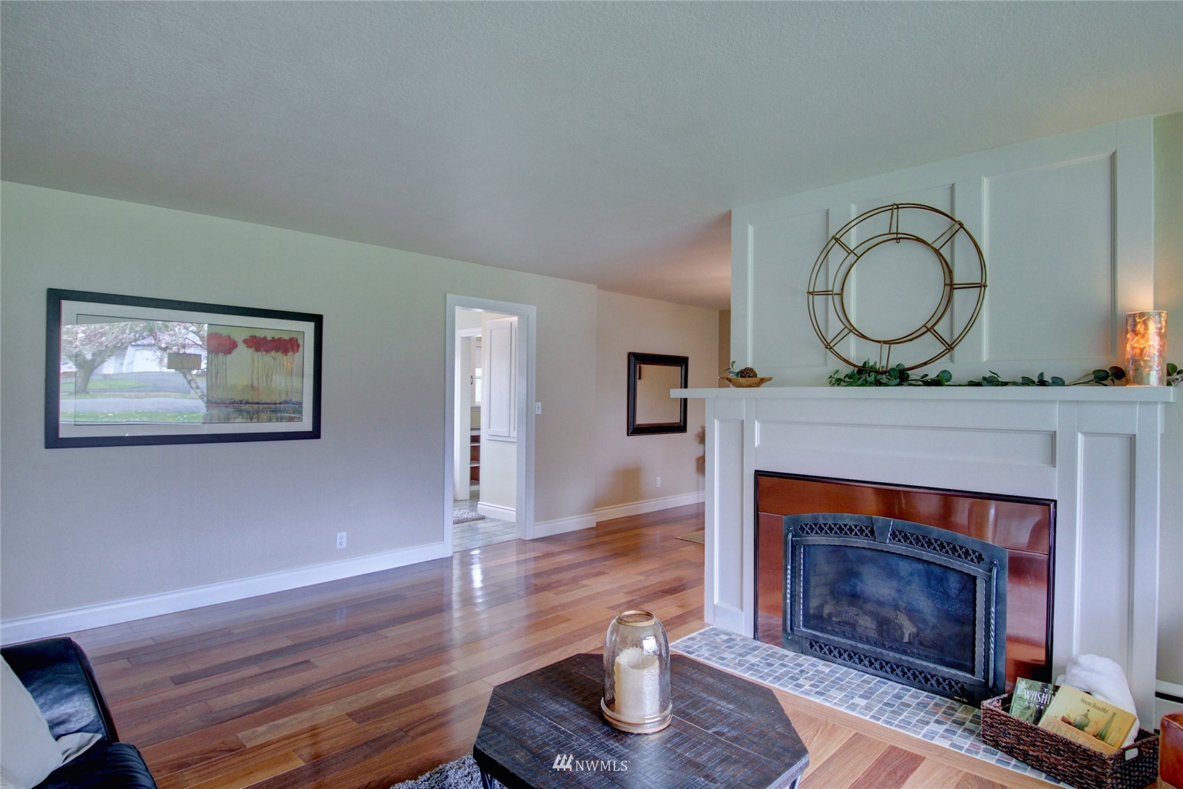 17530 Dunbar Road Mount Vernon, WA 98273 - Photo 8 of 40 a living room with furniture and a fireplace