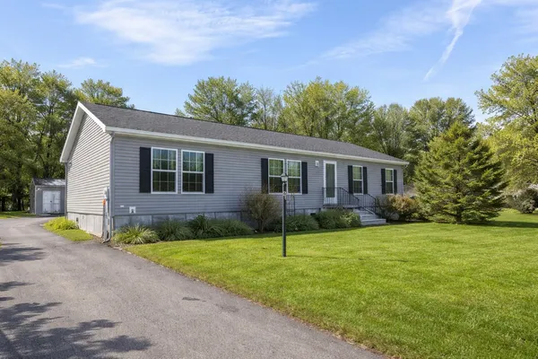 $189,000 | 67 Stacey Drive, Hopkinton, NH 03229