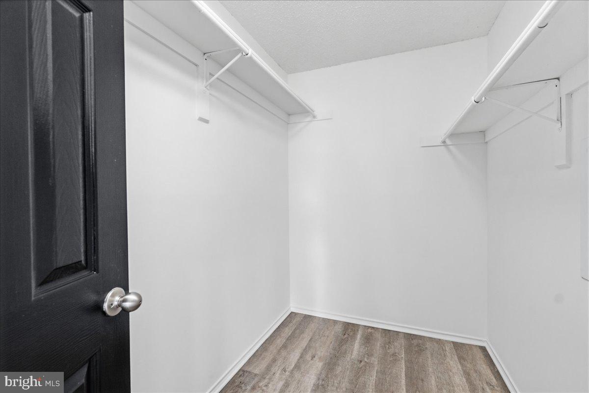 20991 Timber Ridge Terrace, Unit 101 Ashburn, VA 20147 - Photo 16 of 23