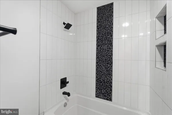 $319,900 | 20991 Timber Ridge Terrace, Unit 101, Ashburn, VA 20147