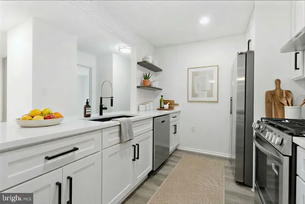 $319,900 | 20991 Timber Ridge Terrace, Unit 101, Ashburn, VA 20147