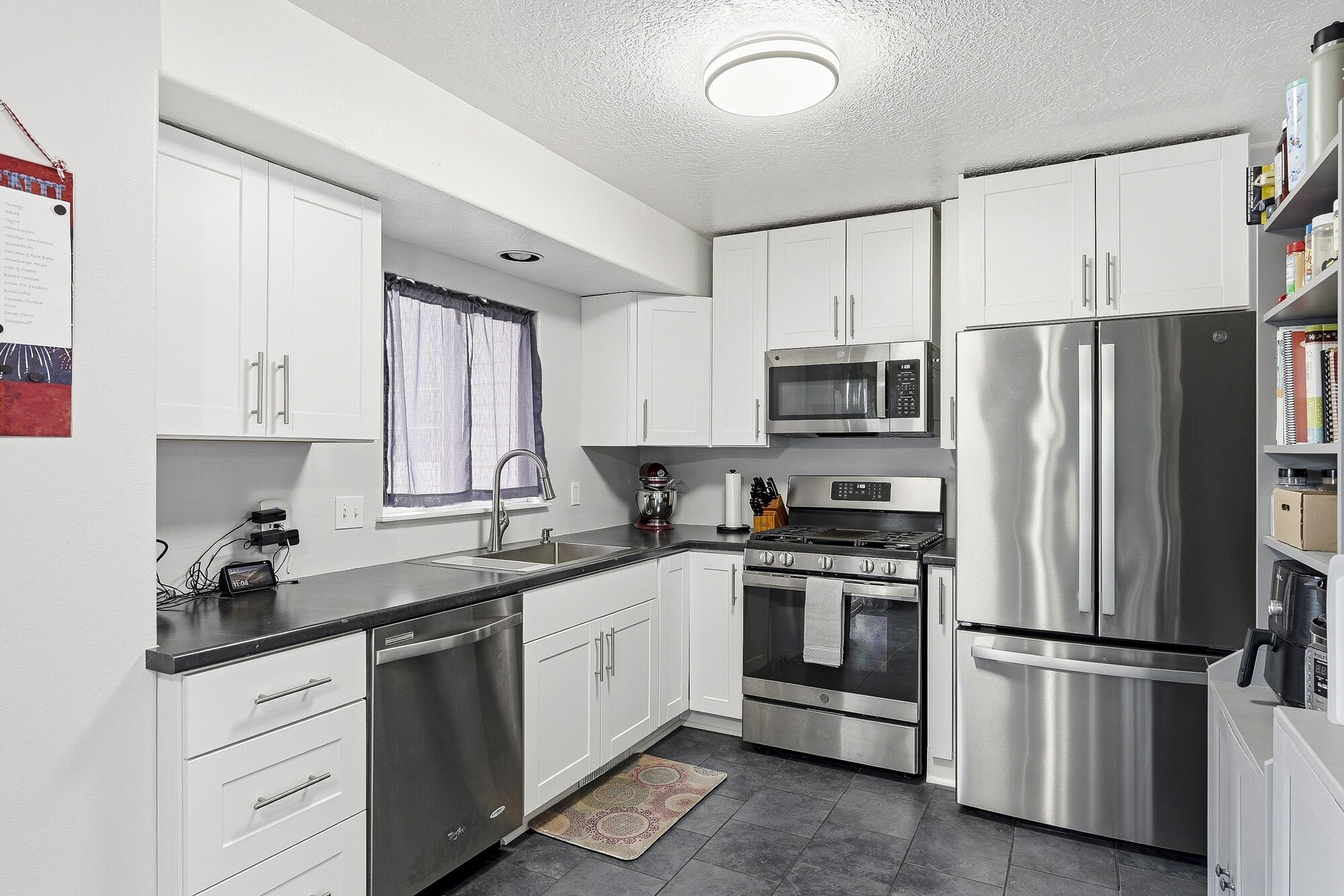 4765 Quickdraw Lane Enoch, UT 84721 - Photo 8 of 62 Kitchen