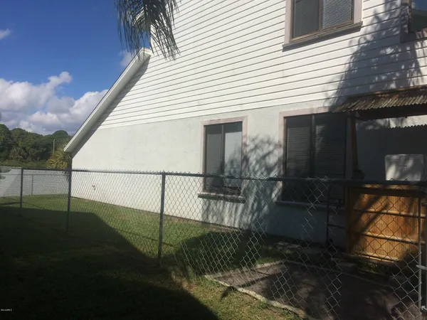 a view of backyard of house