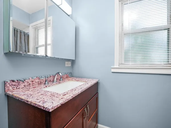 $1,960 | 7754 South Yates Boulevard, Chicago, IL 60649