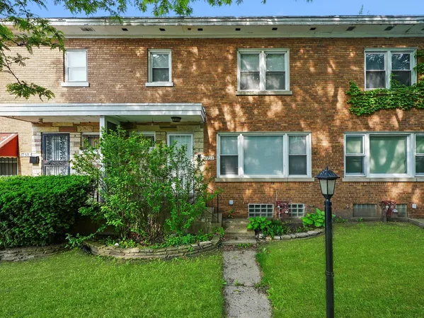 $1,960 | 7754 South Yates Boulevard, Chicago, IL 60649