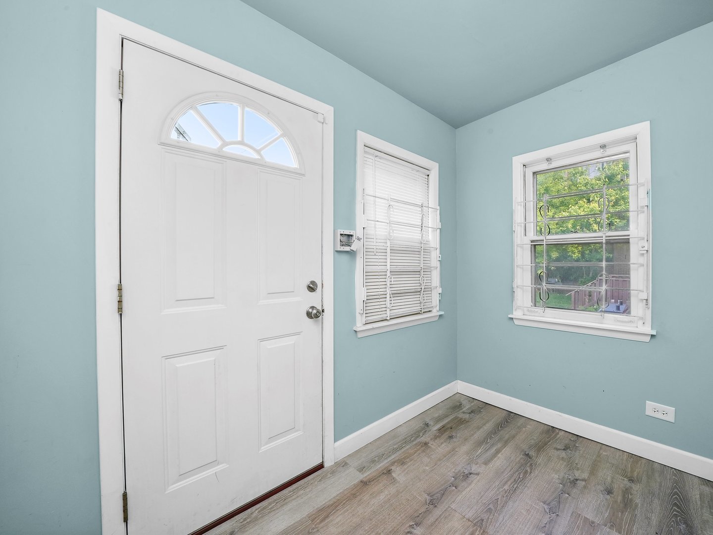 7754 South Yates Boulevard Chicago, IL 60649 - Photo 22 of 32