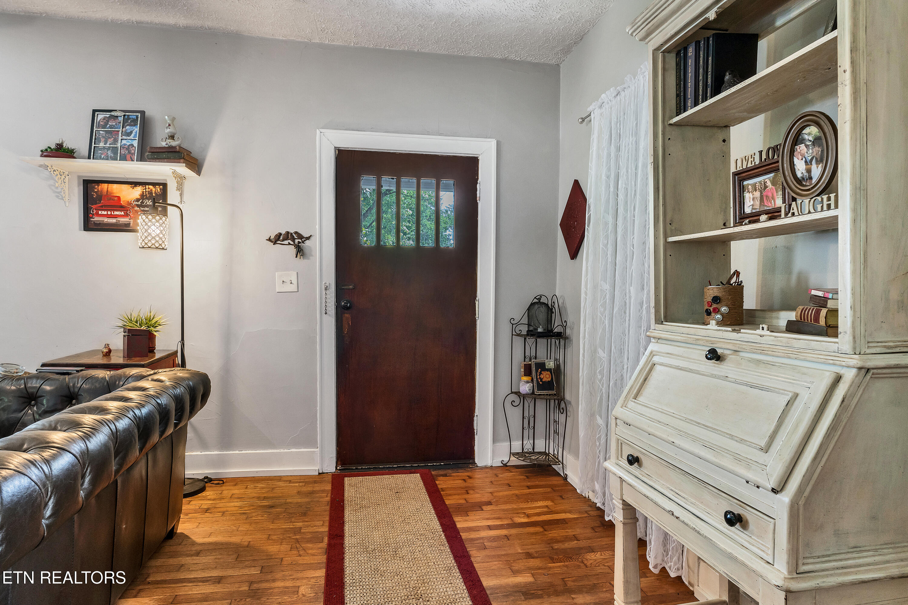 403 Rose Avenue Alcoa, TN 37701 - Photo 4 of 29 DSC02998-2