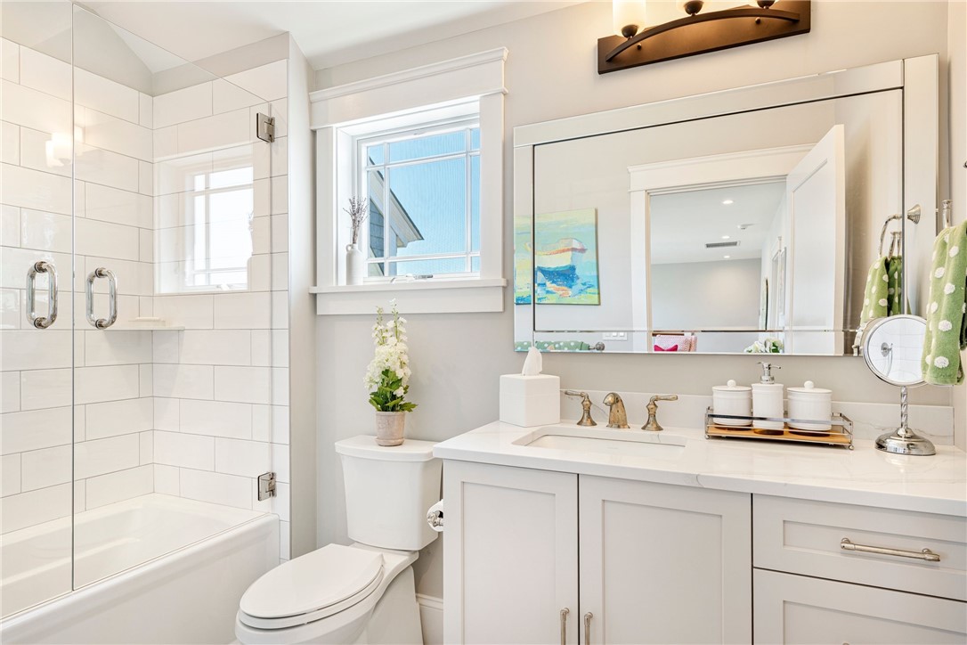 1048 Ocean Road Narragansett, RI 02882 - Photo 40 of 50 Full Bath 2nd Floor w/tub and shower