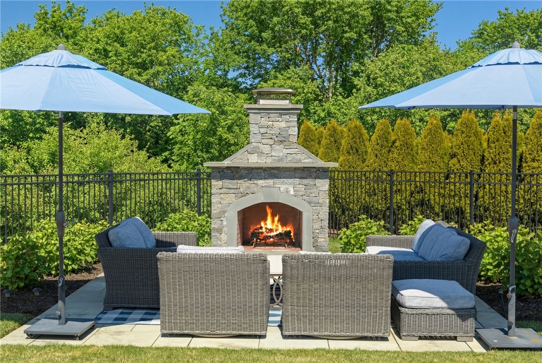 1048 Ocean Road Narragansett, RI 02882 - Photo 5 of 50 Plenty of areas to gather w/family and friends.