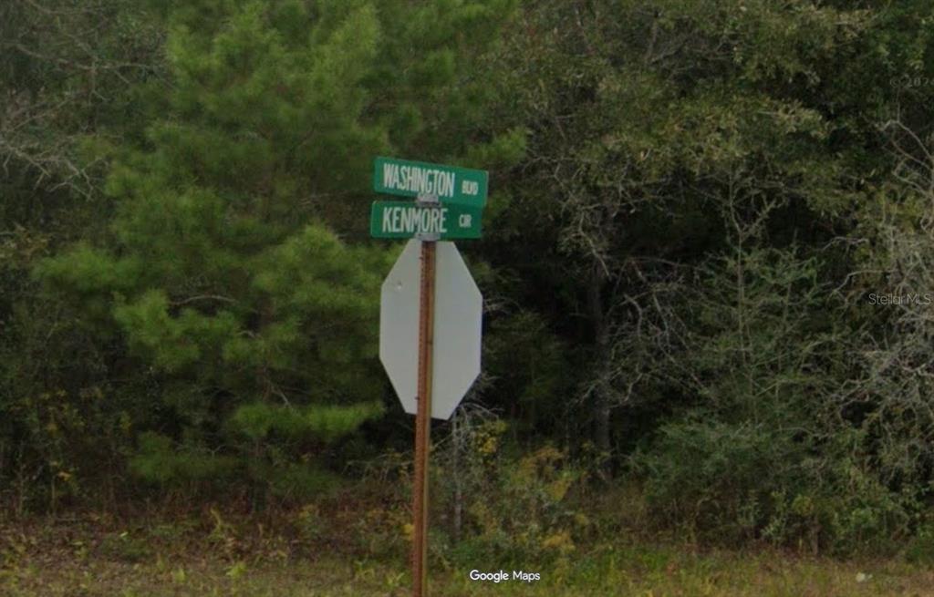 12 Kenmore Circle Chipley, FL 32428 - Photo 2 of 7 a view of a bird bath room