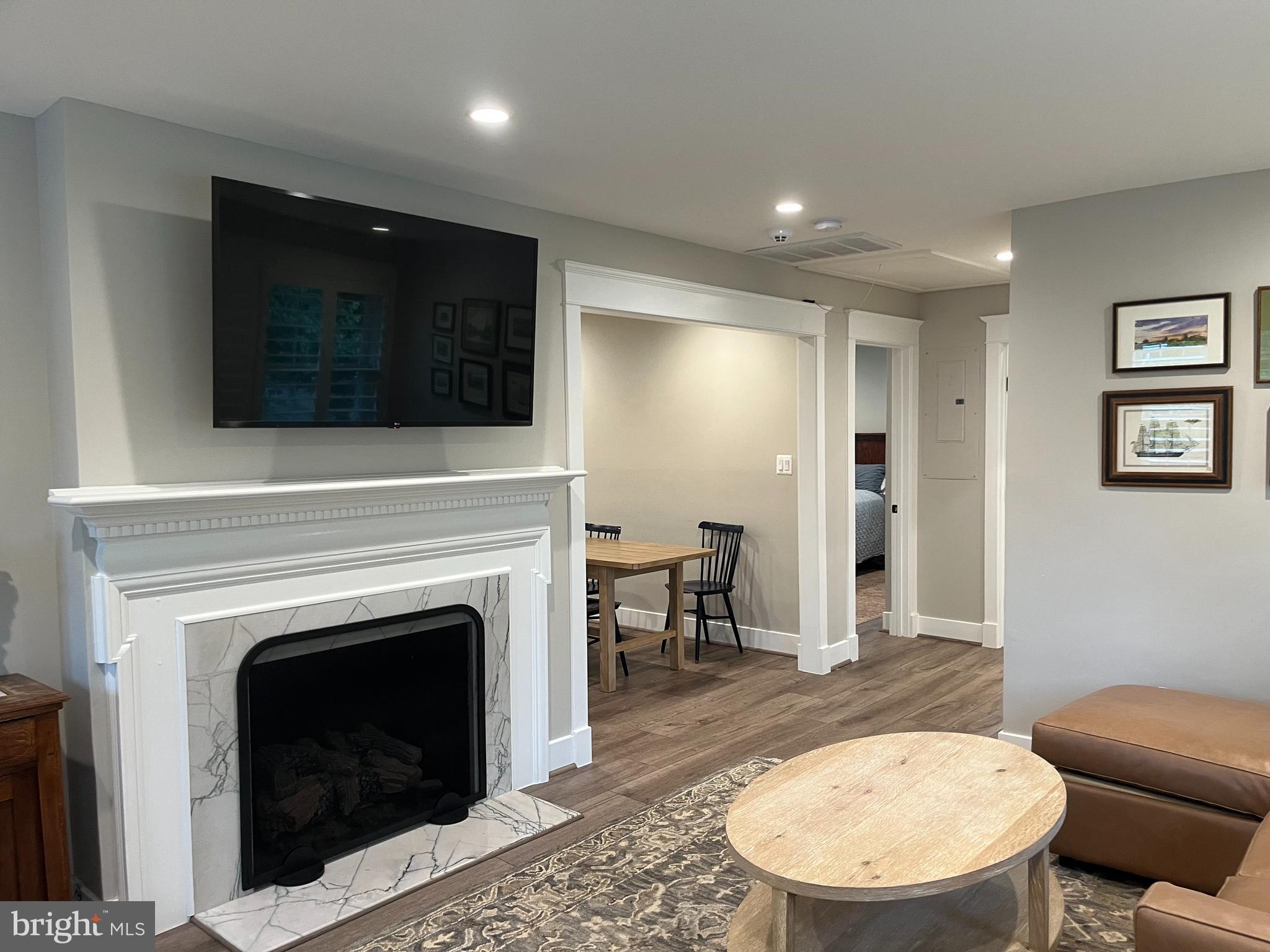 8015 Bainbridge Road Alexandria, VA 22308 - Photo 17 of 32