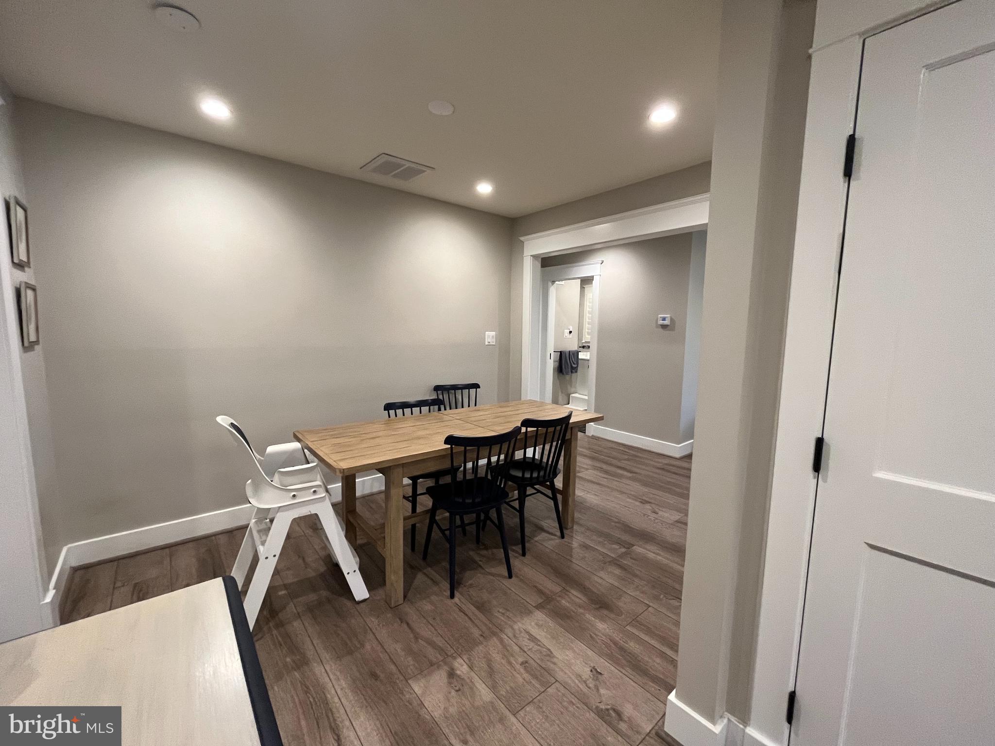 8015 Bainbridge Road Alexandria, VA 22308 - Photo 24 of 32