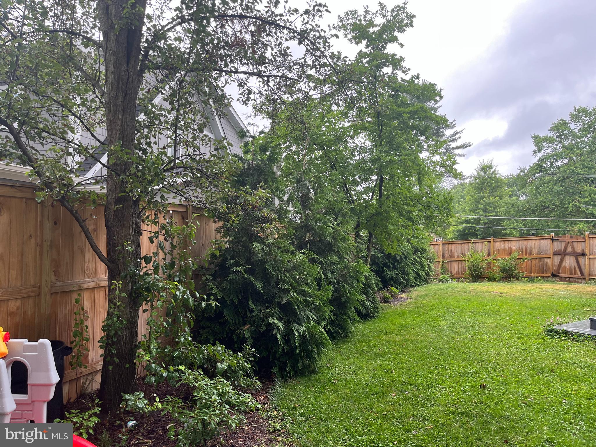 8015 Bainbridge Road Alexandria, VA 22308 - Photo 4 of 32