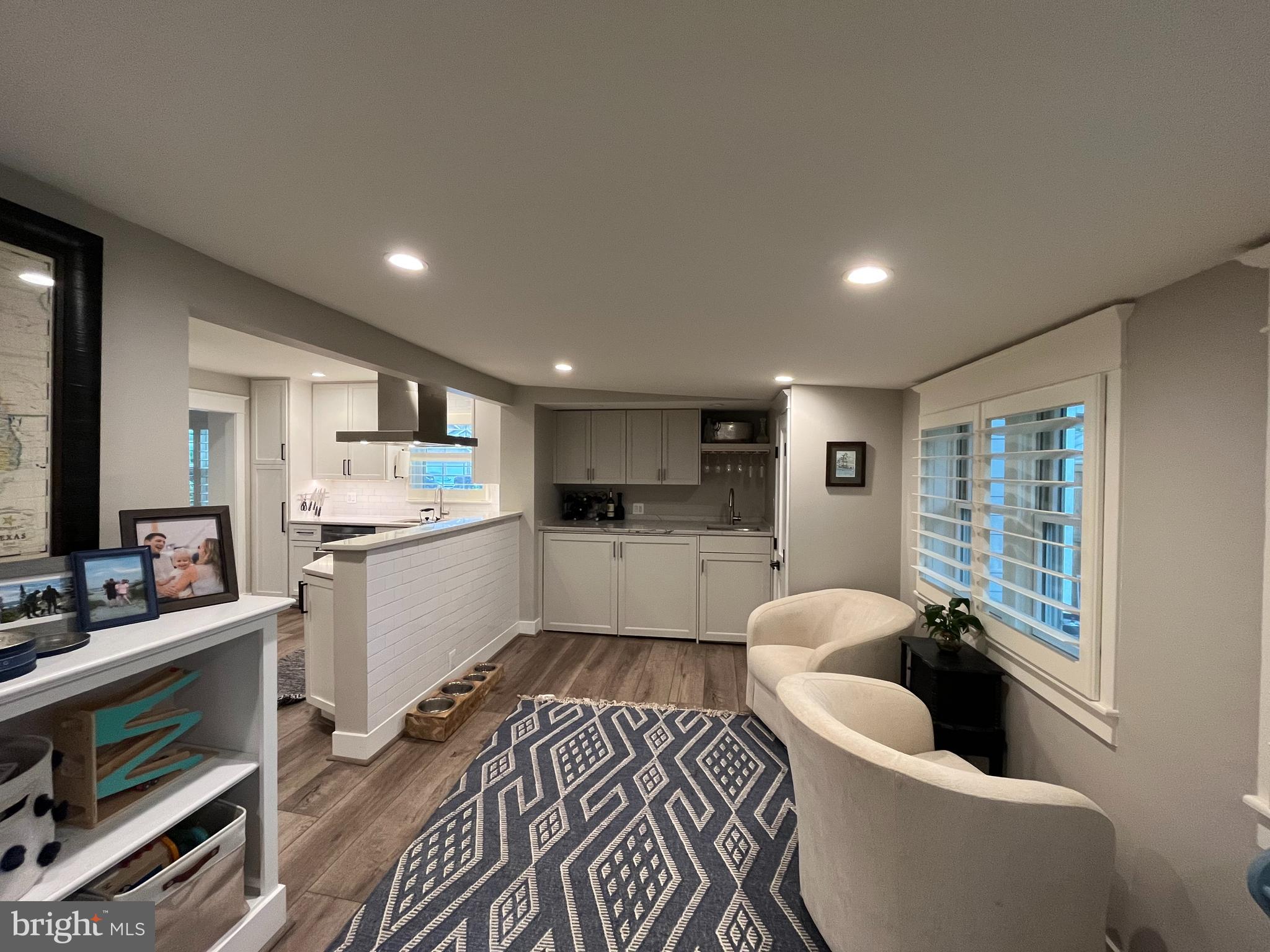 8015 Bainbridge Road Alexandria, VA 22308 - Photo 8 of 32