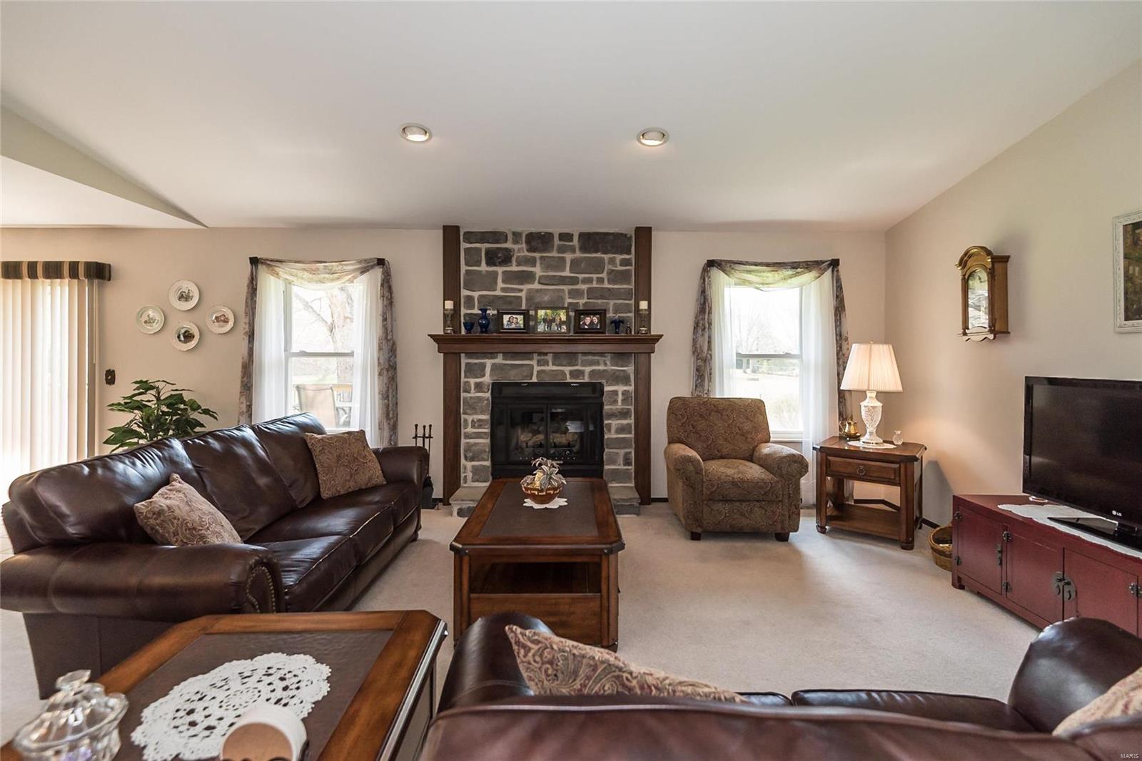 13 Ardennais Road St. Peters, MO 63376 - Photo 3 of 30 Gallery Image 3