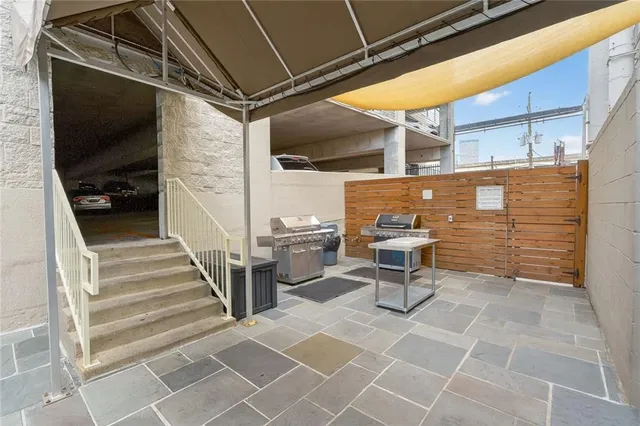 $1,500 | 1205 St Charles Avenue, Unit 701, New Orleans, LA 70130