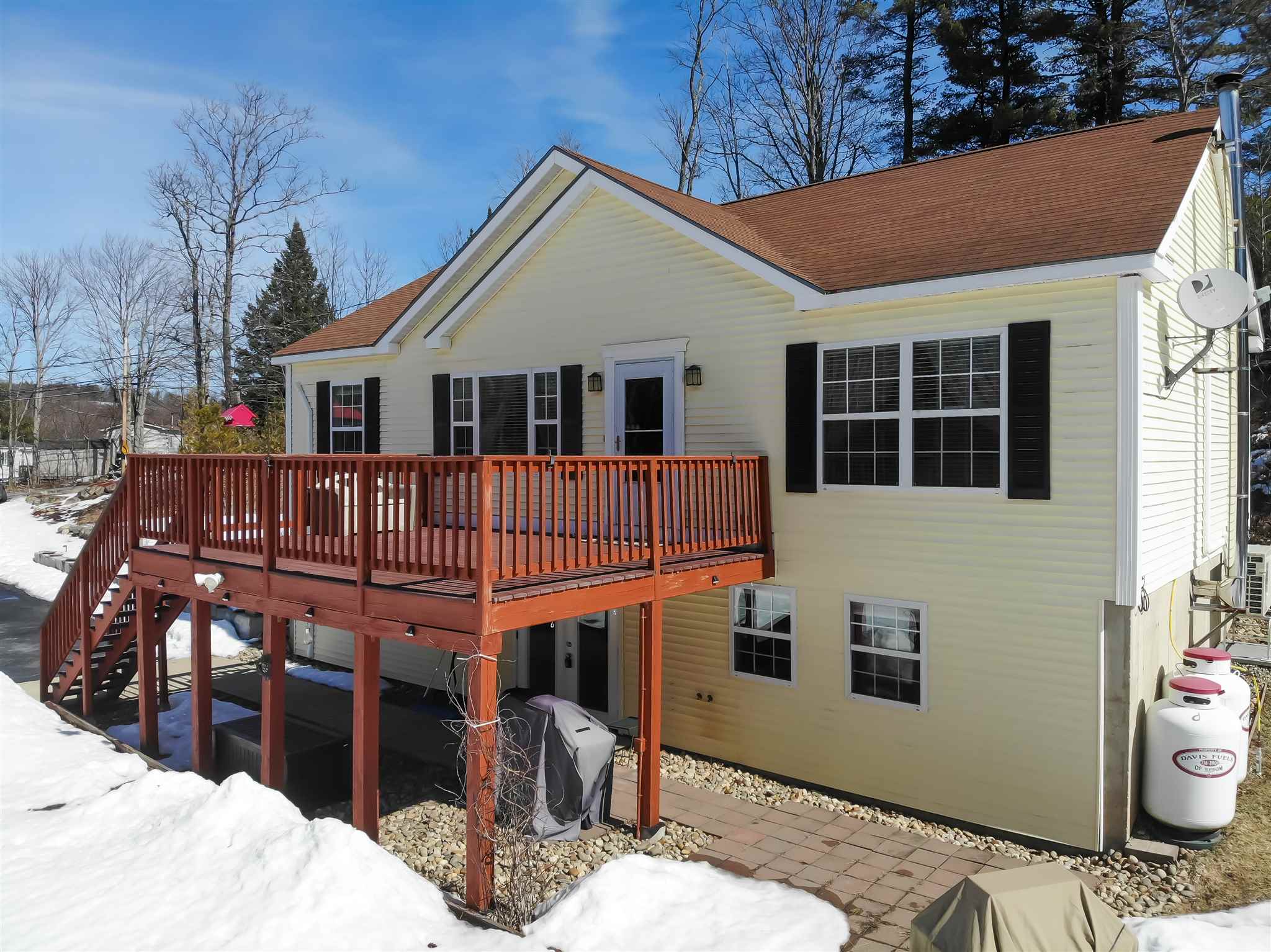 188 Leavitt Road Pittsfield, NH 03263 - Photo 4 of 38