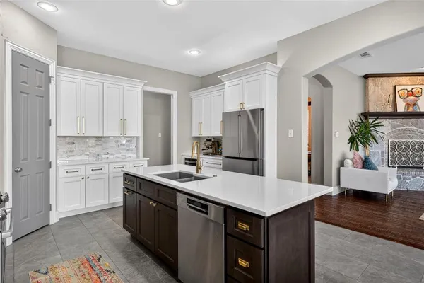 $1,075,000 | 301 Foxcroft Lane, Keller, TX 76248