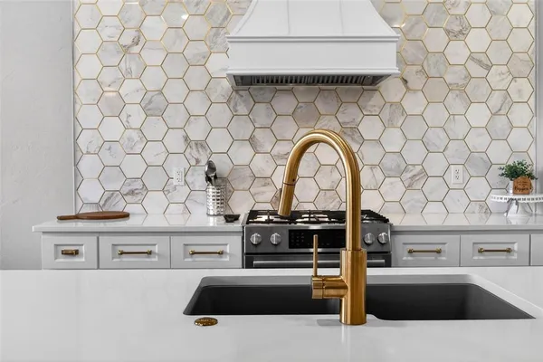 $1,075,000 | 301 Foxcroft Lane, Keller, TX 76248