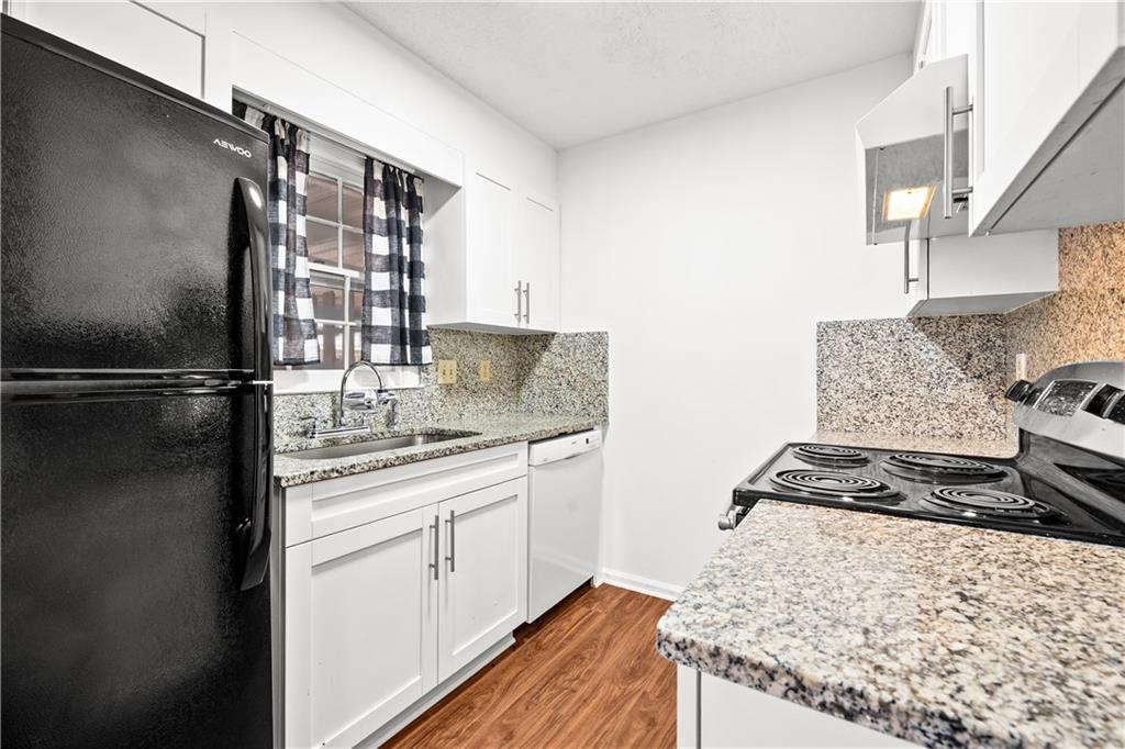 151 Old Ferry Way Roswell, GA 30076 - Photo 8 of 26