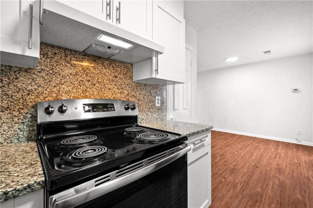 151 Old Ferry Way Roswell, GA 30076 - Photo 9 of 26