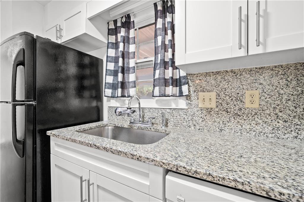 151 Old Ferry Way Roswell, GA 30076 - Photo 10 of 26