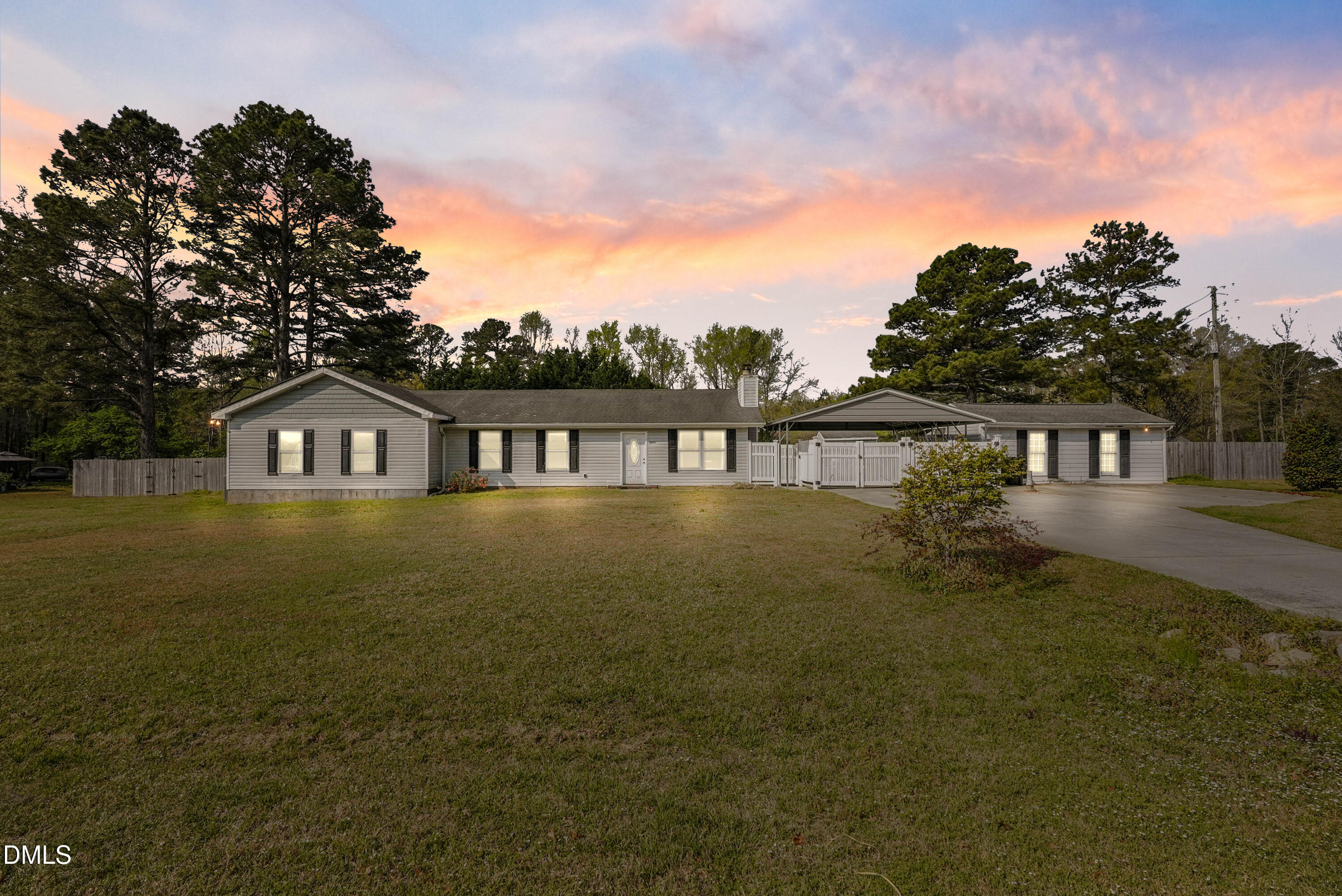8400 Falcon Crest Circle Angier, NC 27501 - Photo 3 of 28 d2d-17