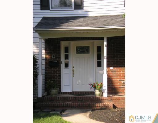 12 Rutgers Street Edison, NJ 08817 - Photo 2 of 10 Gallery Image 2