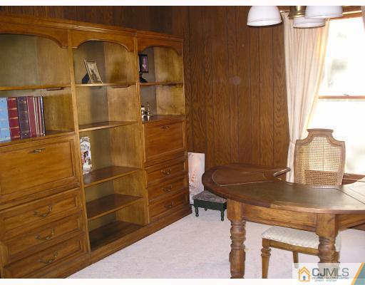 12 Rutgers Street Edison, NJ 08817 - Photo 6 of 10 Gallery Image 6