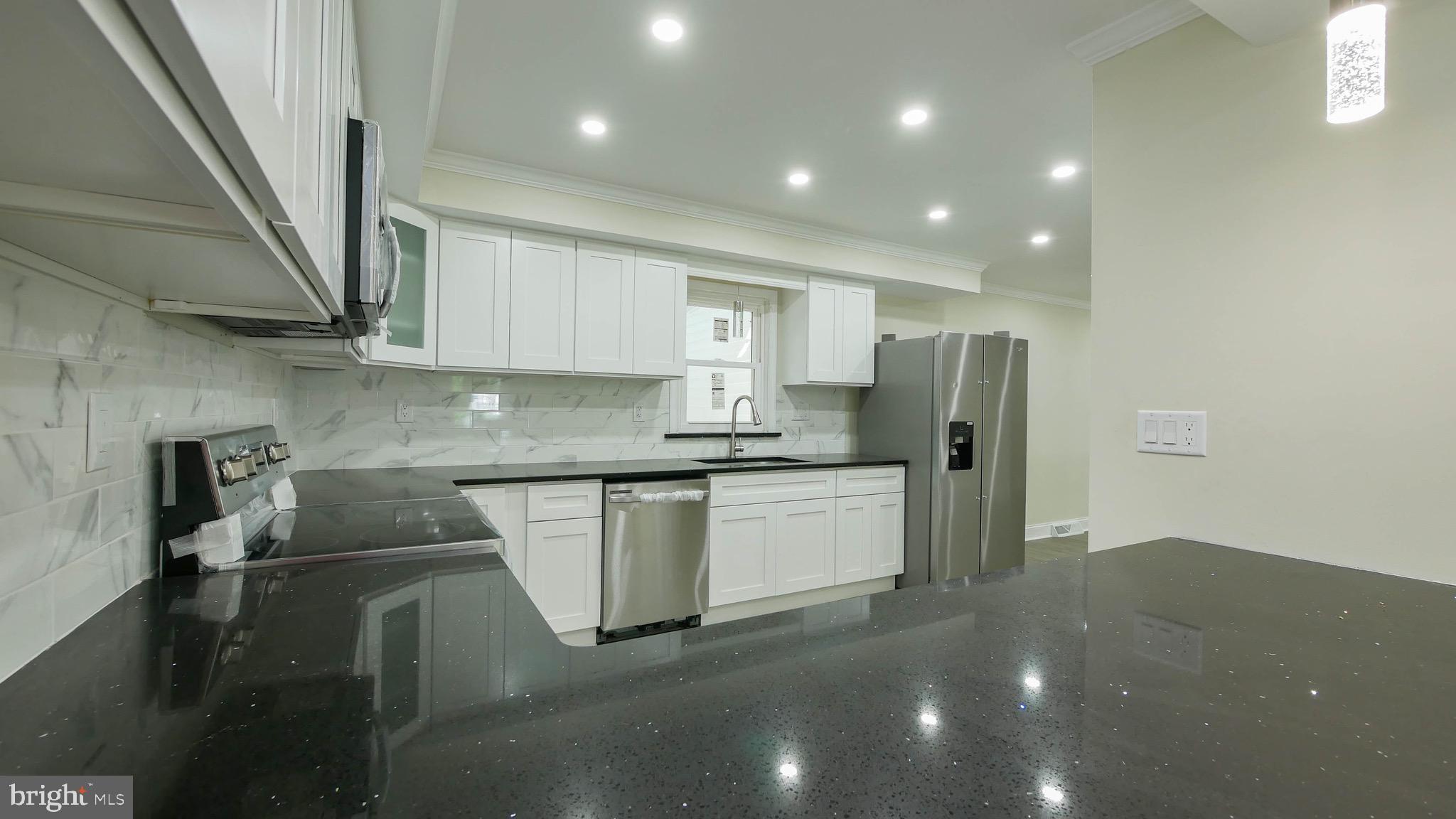 1404 Church Road Oreland, PA 19075 - Photo 10 of 20