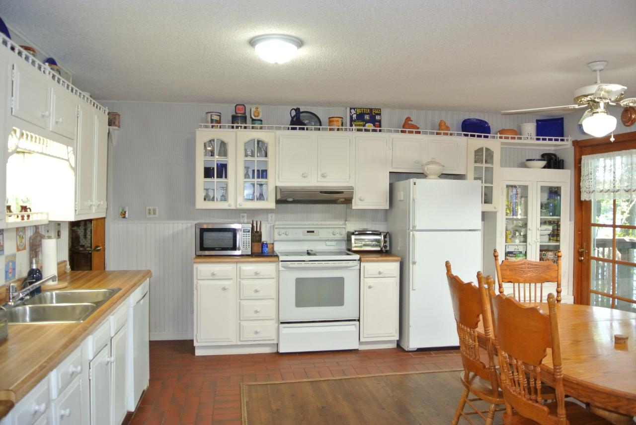 9740 South Kaubashine Road Hazelhurst, WI 54531 - Photo 4 of 29 Gallery Image 4