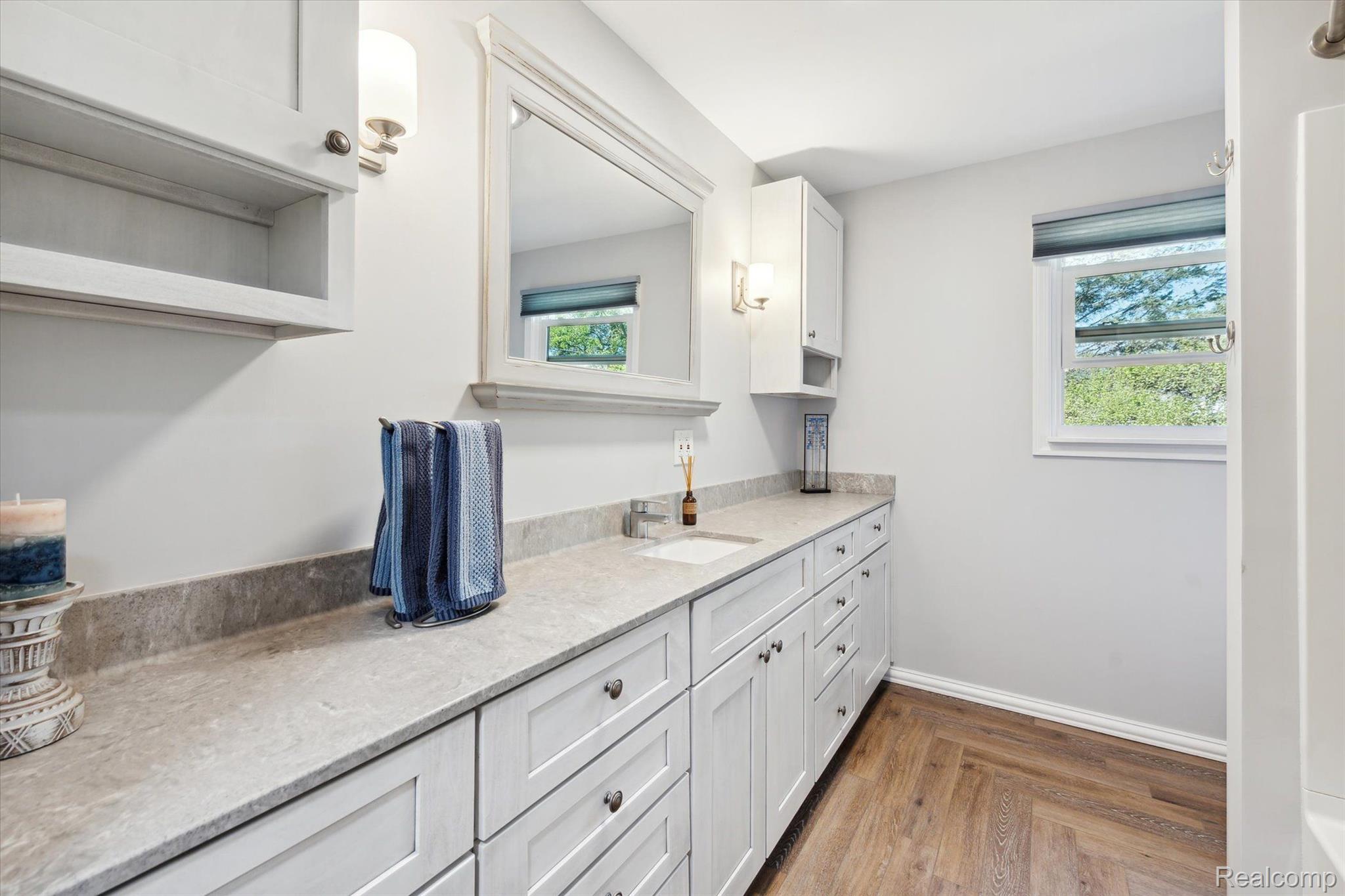 5307 North Seymour Road Flushing, MI 48433 - Photo 24 of 33 Remodeled full bath with modern finishes .
