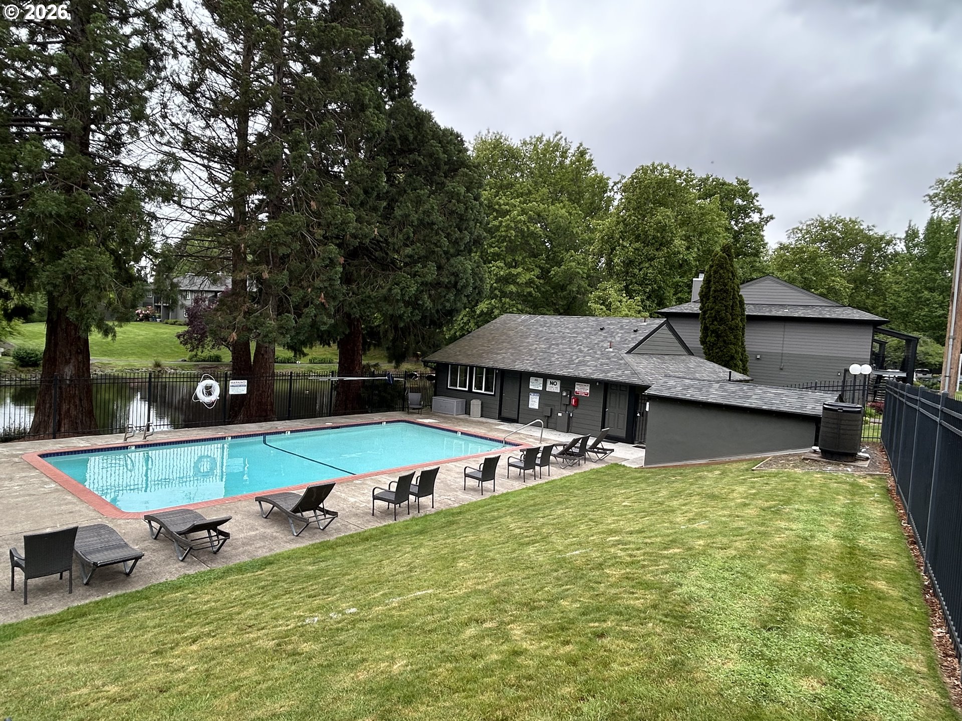 12614 Northwest Barnes Road, Unit 10 Portland, OR 97229 - Photo 5 of 22