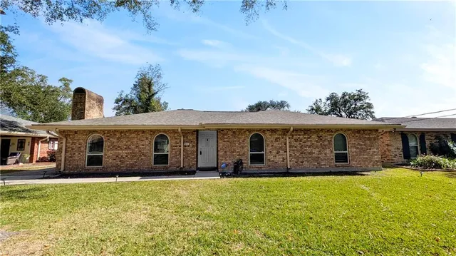 $350,000 | 411 Schlief Drive, Belle Chasse, LA 70037