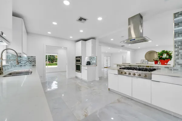 $20,500 | 200 North Hibiscus Drive, Miami Beach, FL 33139