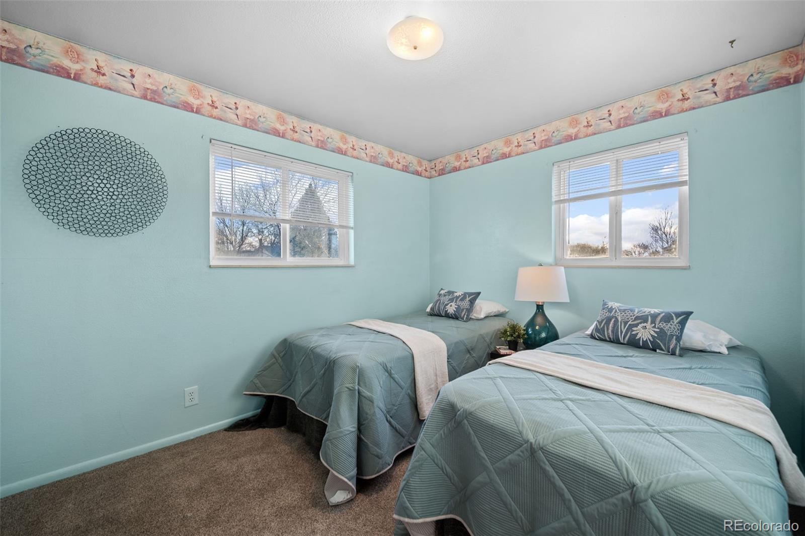 803 Nucla Street Aurora, CO 80011 - Photo 12 of 26