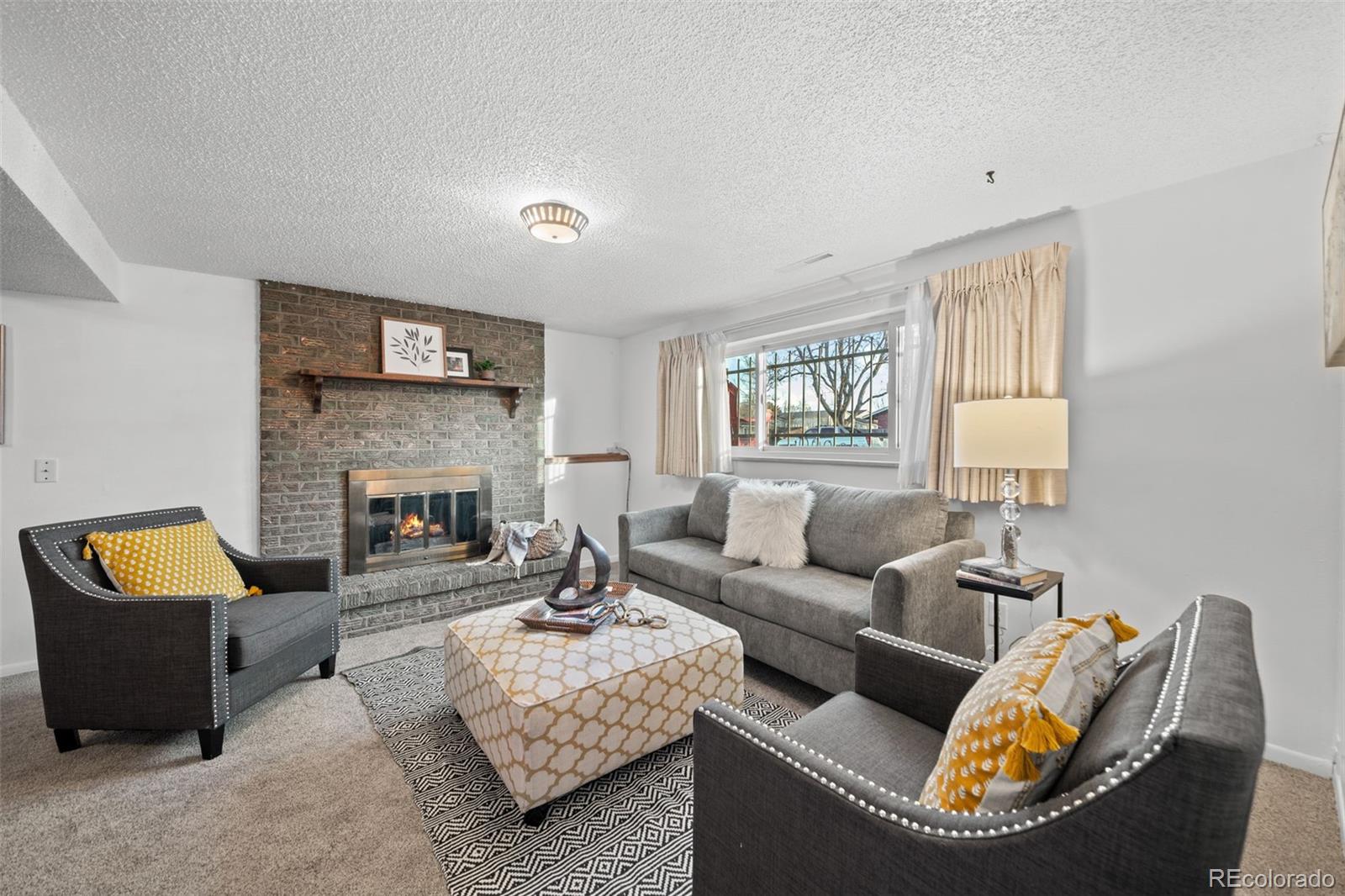 803 Nucla Street Aurora, CO 80011 - Photo 16 of 26