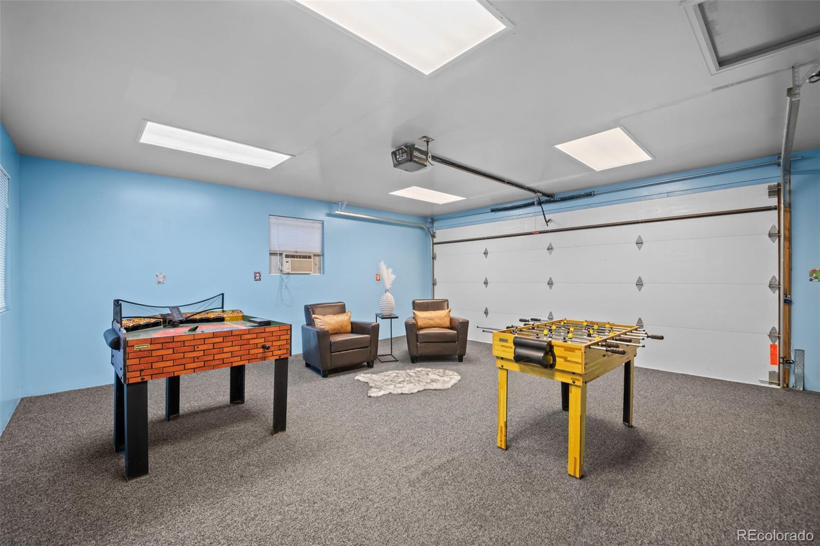 803 Nucla Street Aurora, CO 80011 - Photo 2 of 26