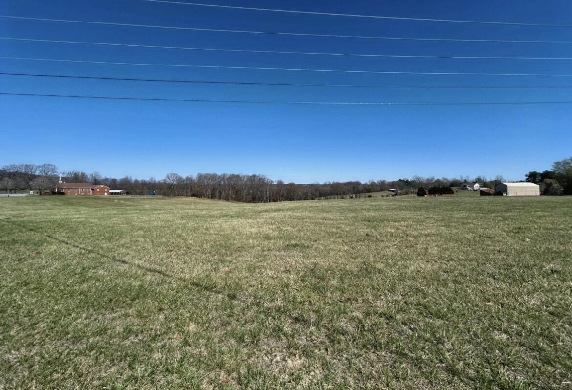 1084 Altice Road Moneta, VA 24121 - Photo 6 of 7 IMG_0118