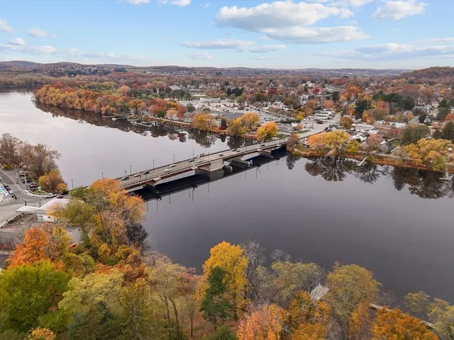 $1,059,900 | 285 Main Street, Groveland, MA 01834