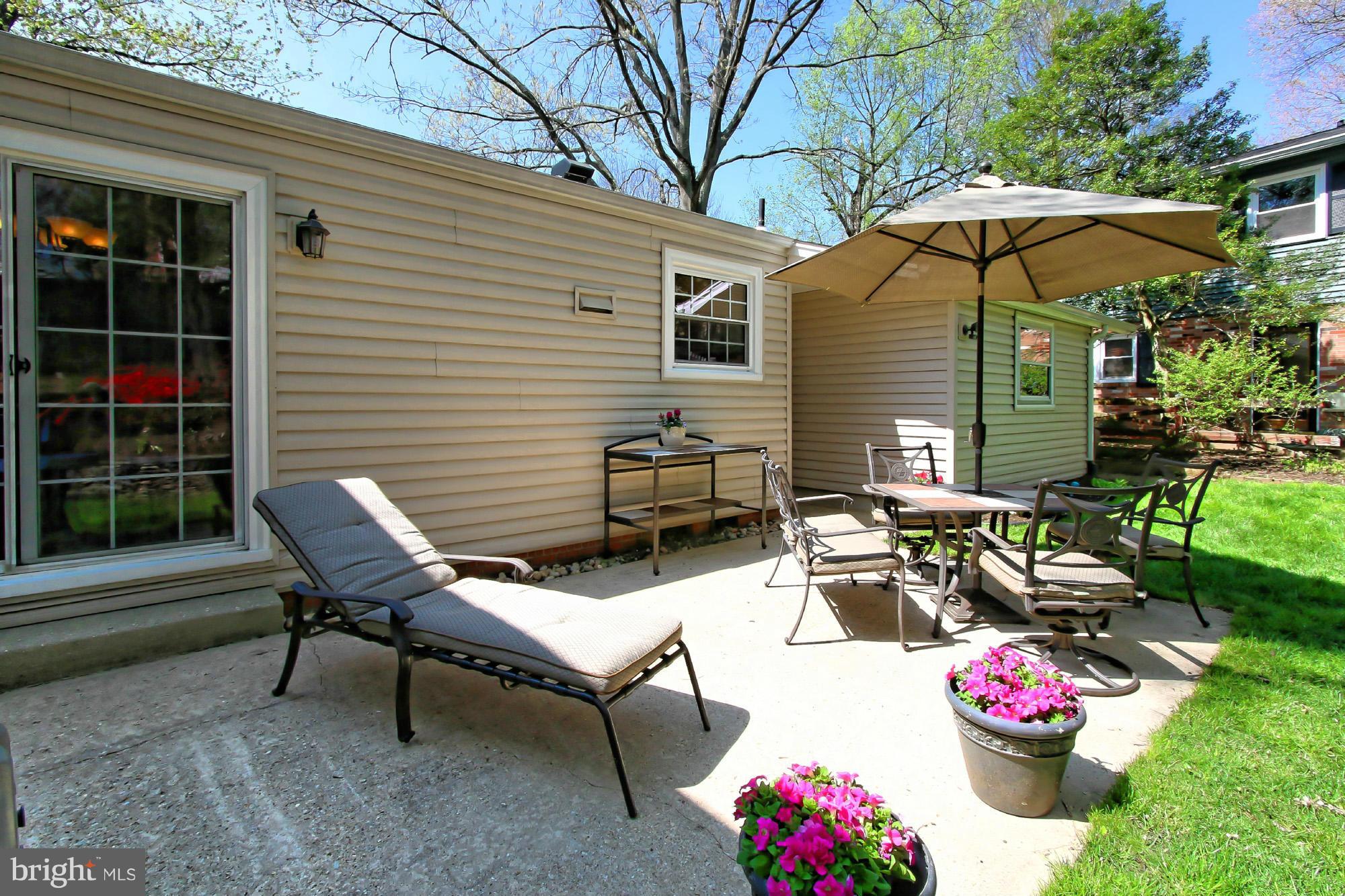 7012 Hadlow Drive Springfield, VA 22152 - Photo 29 of 30 Exterior (Rear)