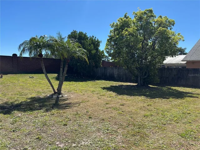 $429,900 | 633 Cypress Tree Court, Orlando, FL 32825