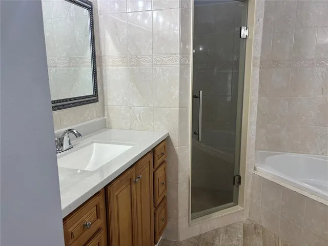 $429,900 | 633 Cypress Tree Court, Orlando, FL 32825