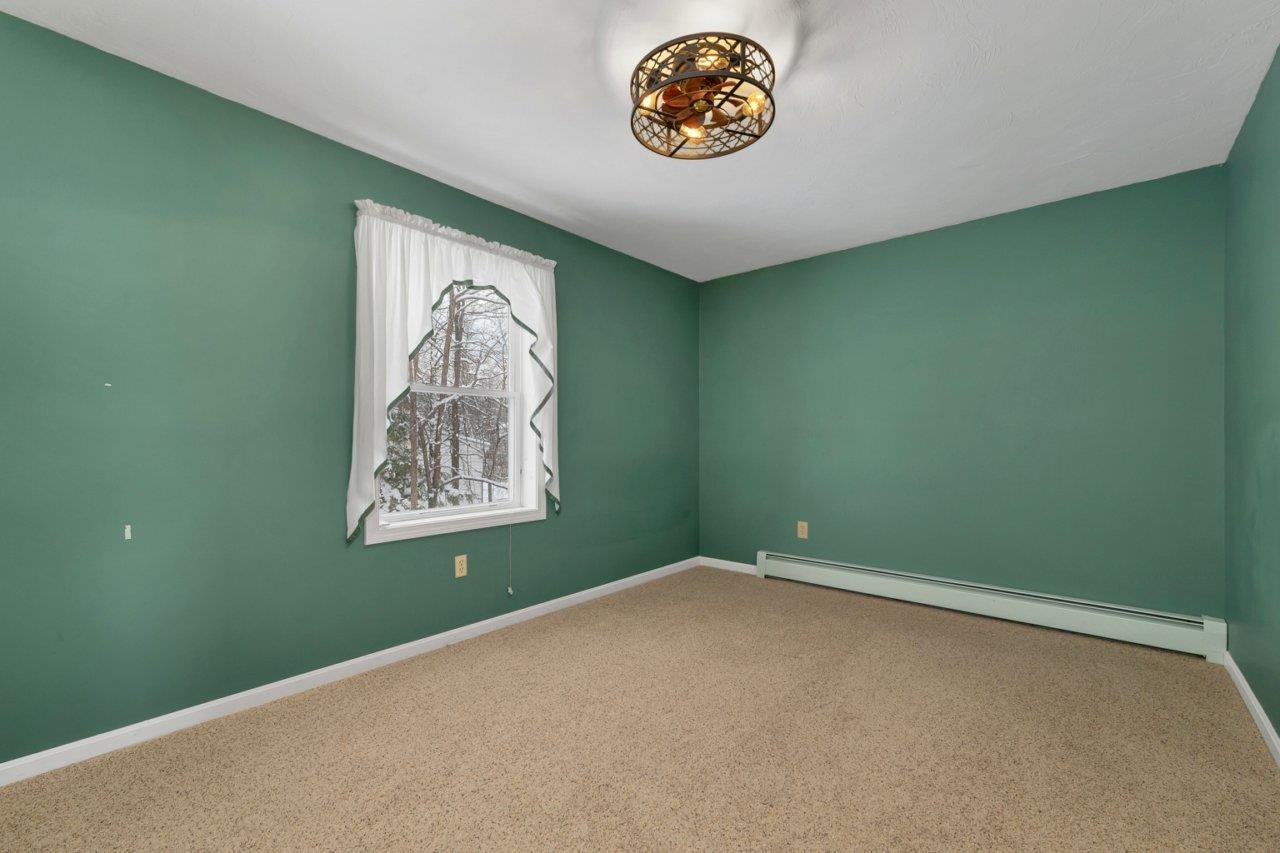 125 Sunset Drive Belmont, NH 03220 - Photo 16 of 44