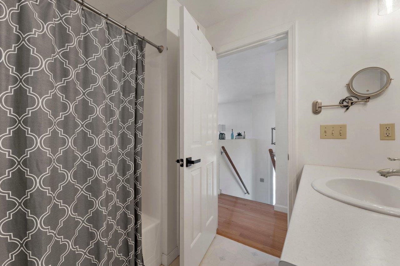 125 Sunset Drive Belmont, NH 03220 - Photo 18 of 44