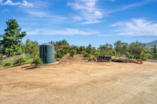 $1,250,000 | 30136 Rolling Hills Drive, Valley Center, CA 92082