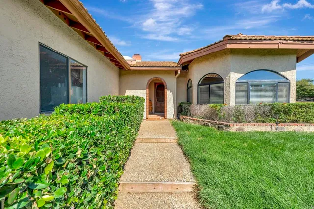 $1,250,000 | 30136 Rolling Hills Drive, Valley Center, CA 92082